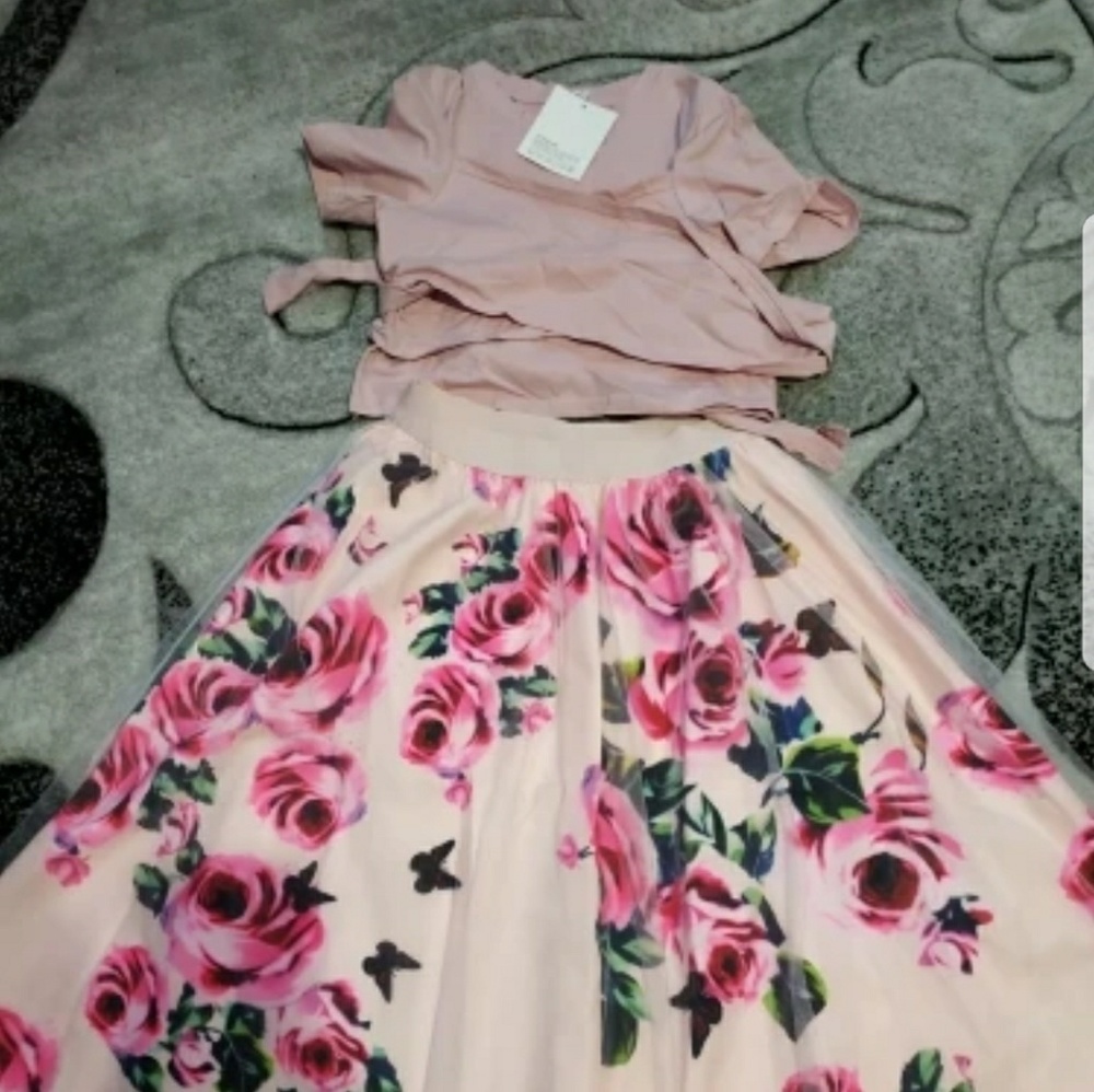 Dress - Picture 4 of 5
